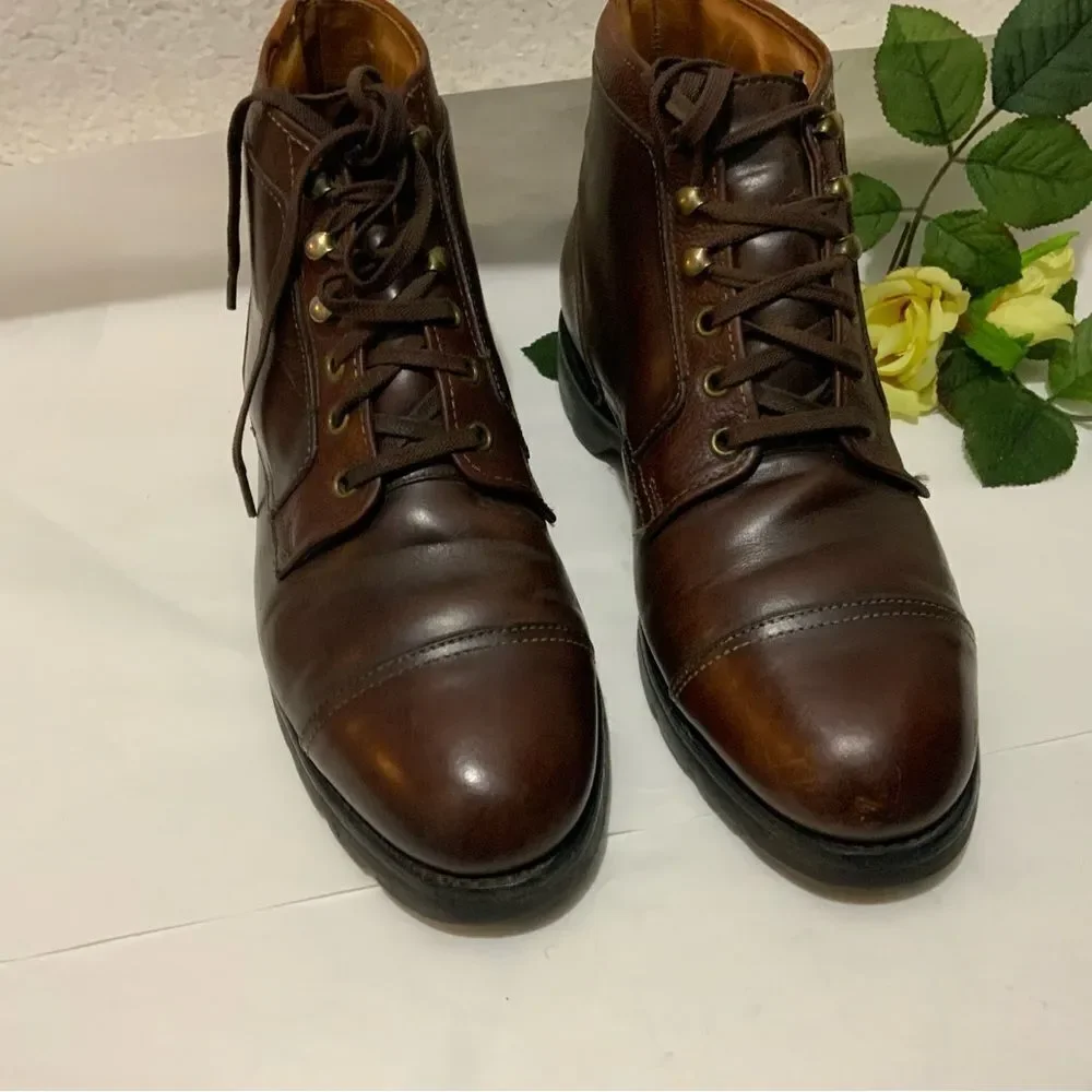 Allen Edmonds Oxford brown Ankle Lace Up Dress Boots Size 8.5 D
